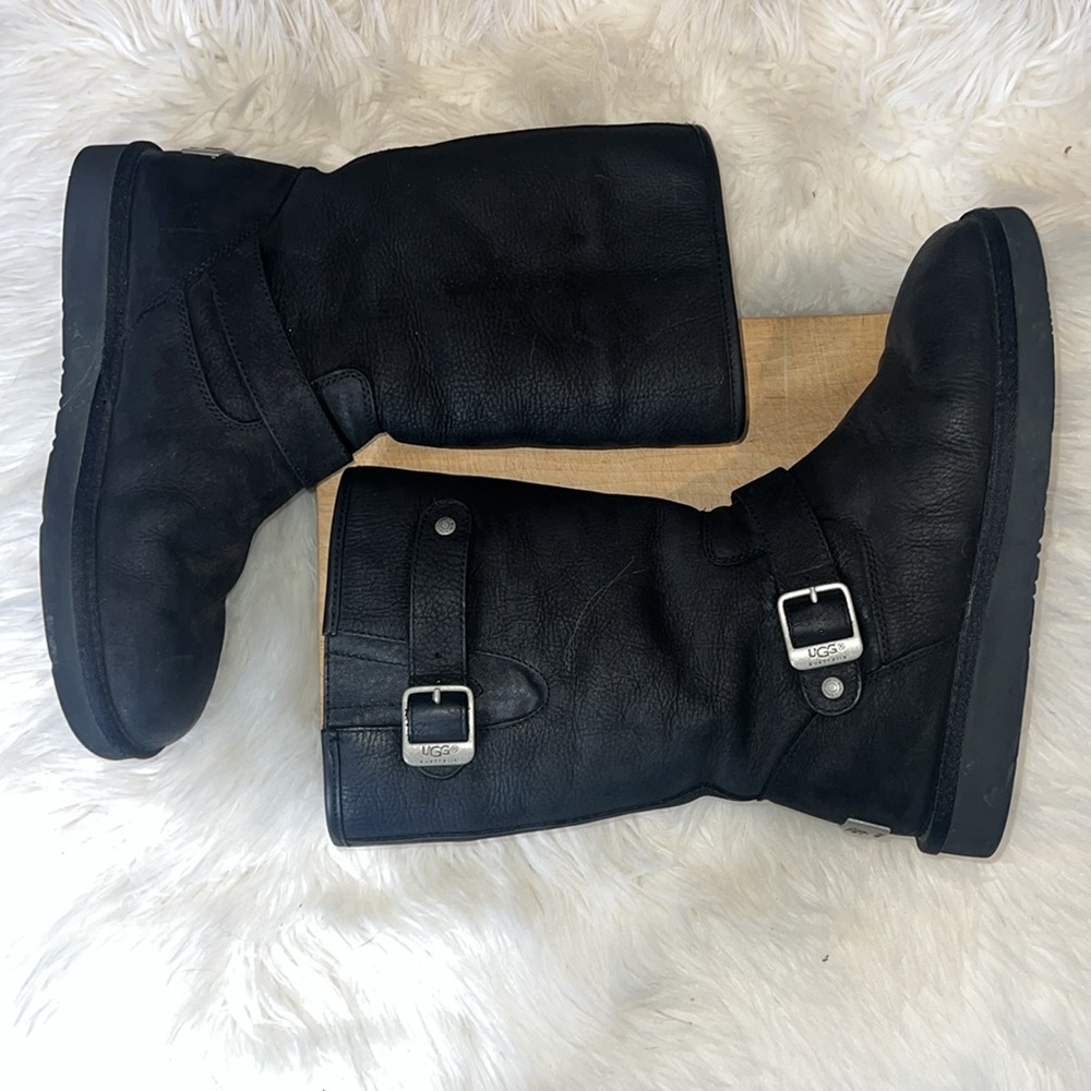 Uggs Buckle detail Mid Calf Suede Leather and Sherpa Lined Boots - Picture 4 of 9